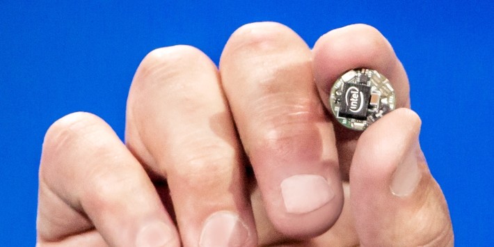 CES2015: Intel showcases Curie Module to power your next wearable