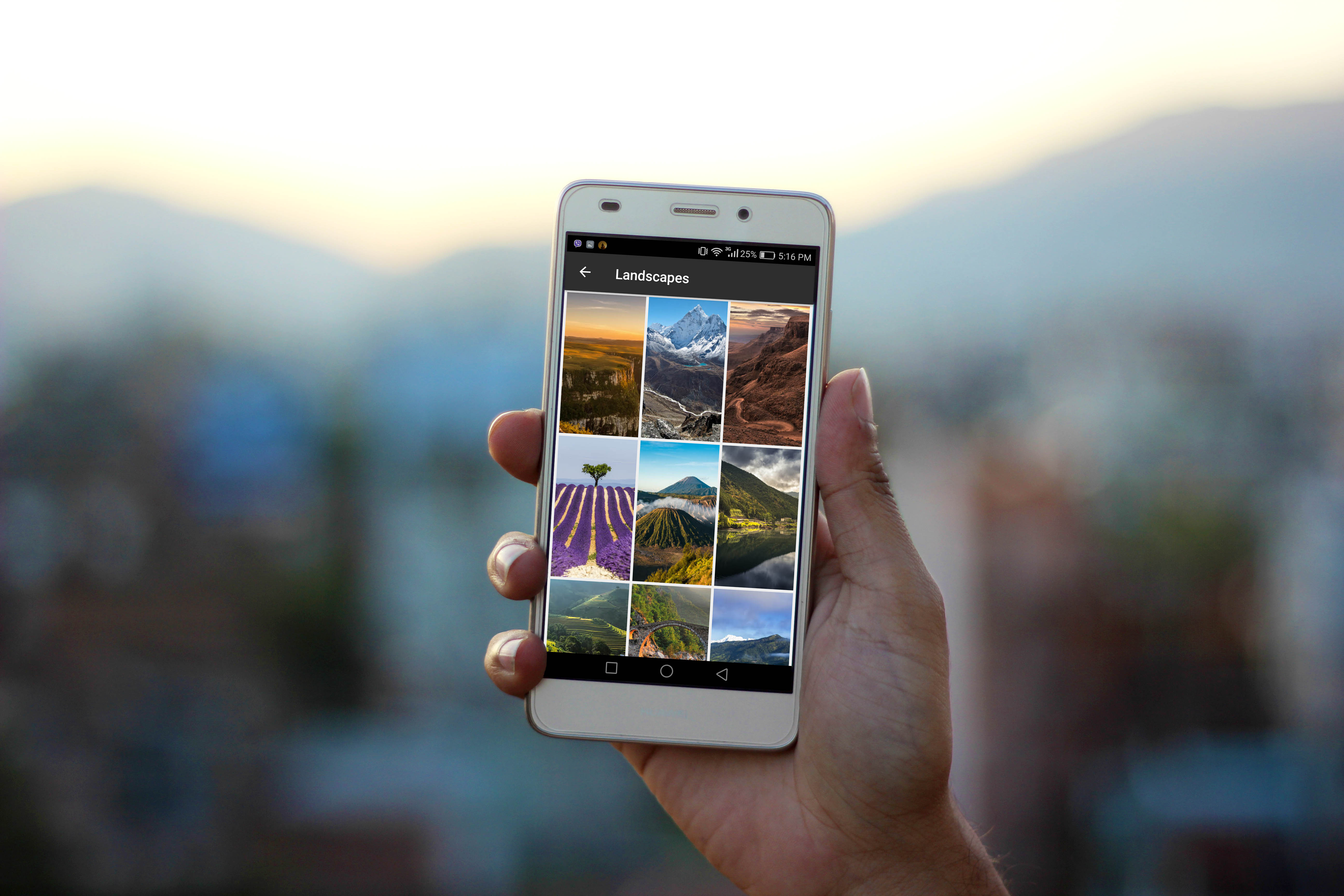 Google Pixel’s Wallpapers app is now available for all Android devices