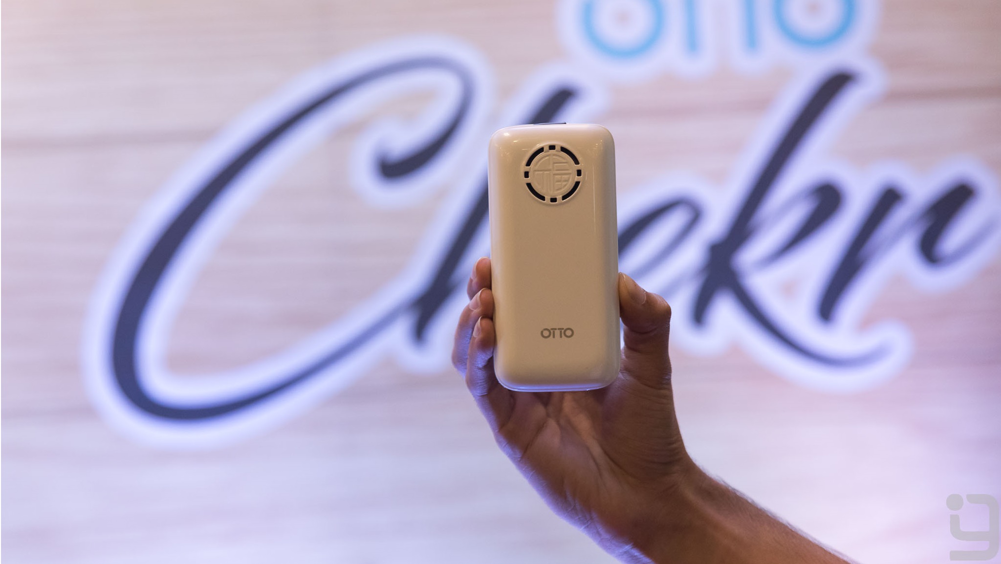 Otto Chekr inbuilt K power sound amplifier