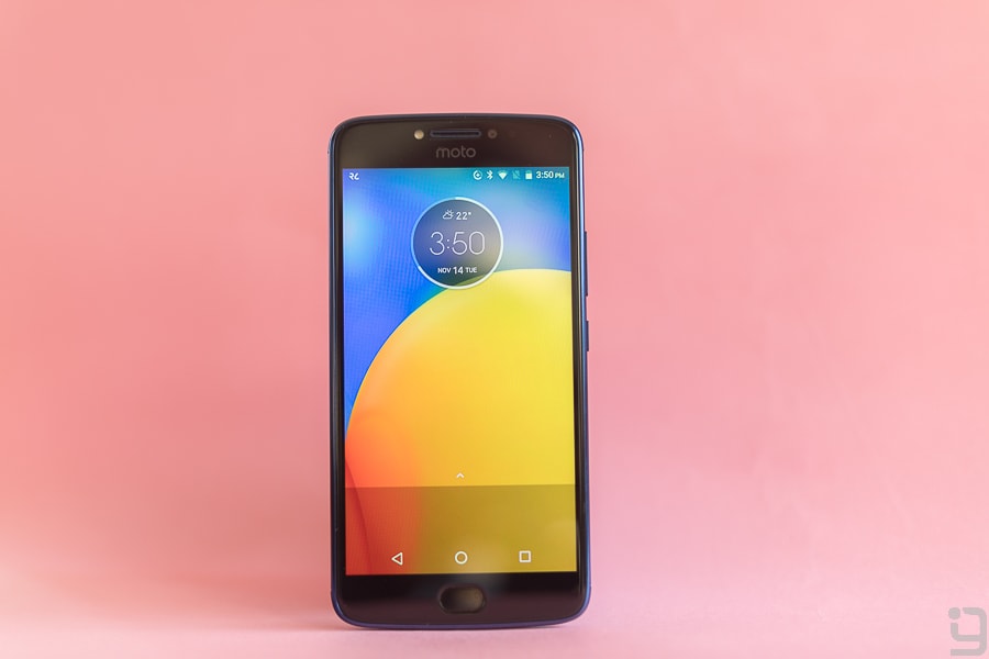 Moto E4 Plus Display