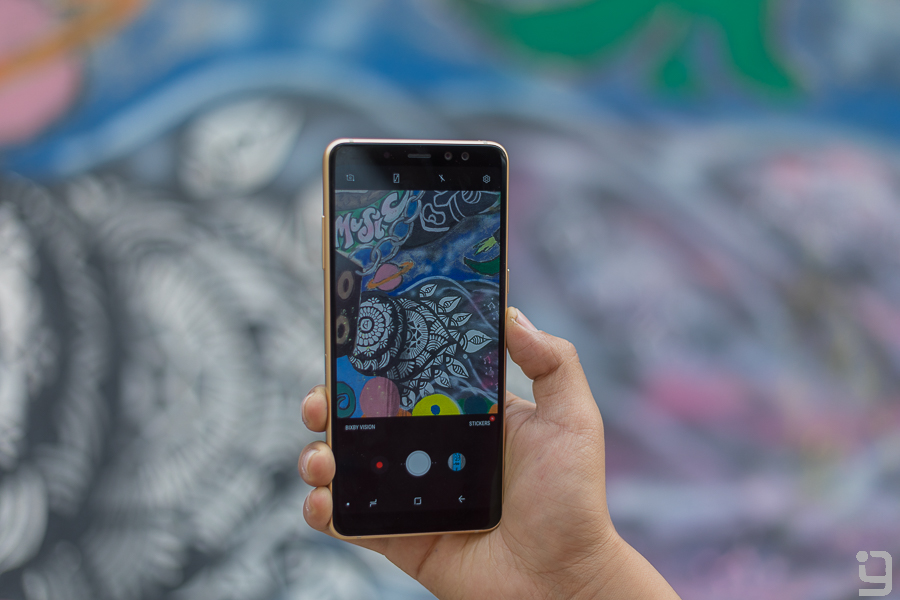 Samsung Galaxy A8+ Camera