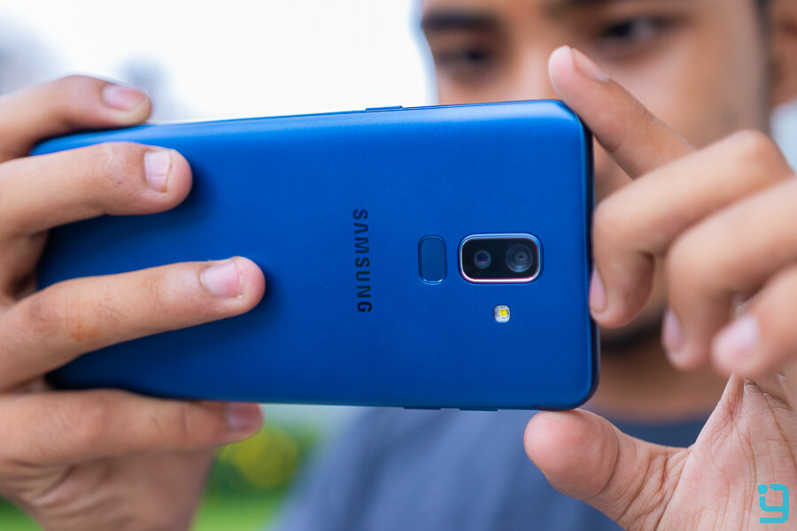 samsung galaxy j8 camera