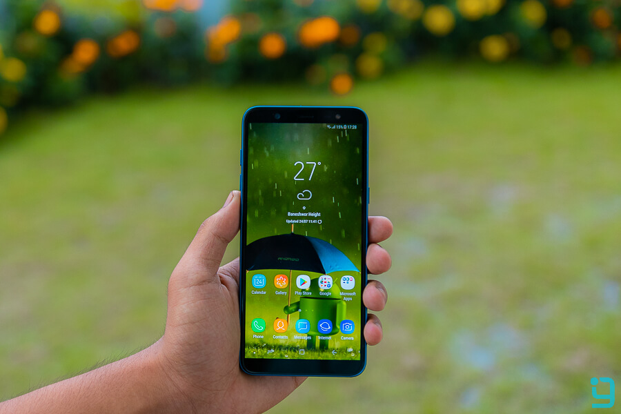 samsung galaxy j8 display