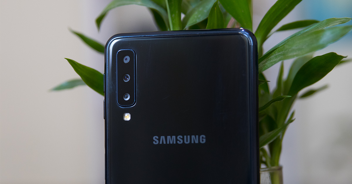 Samsung Galaxy A7 2018 Review - High Expectations, Okay Delivery