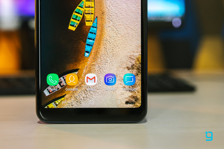 samsung galaxy a7 2018 display chin