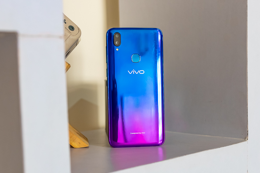 Vivo V11 Design