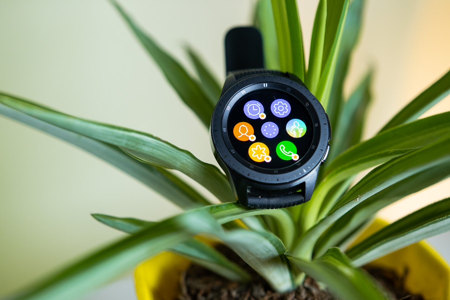samsung galaxy watch display