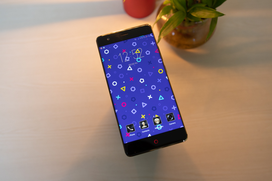 nubia z17 lite display