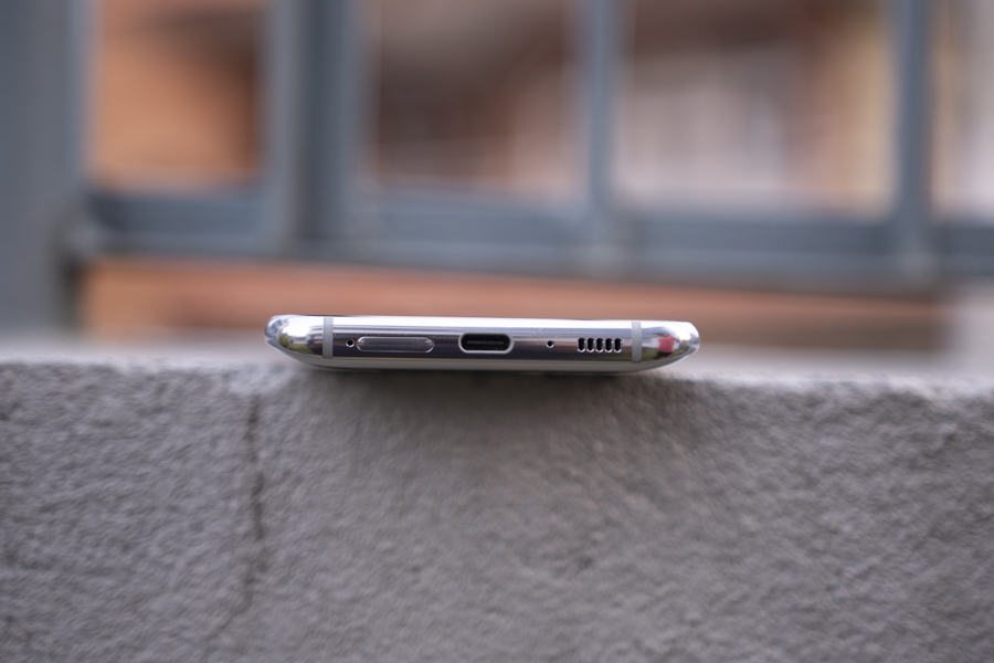 samsung galaxy a80 review speaker grill