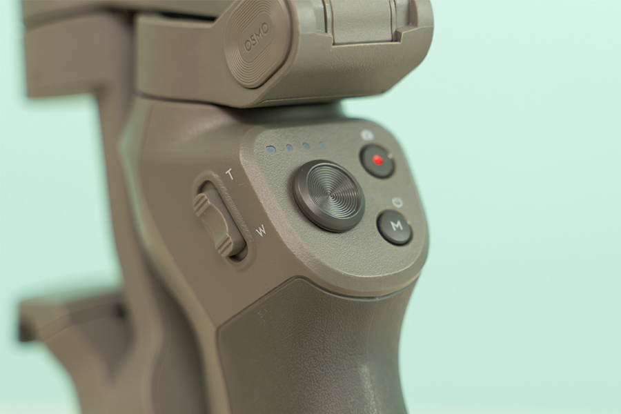 DJI Osmo Mobile 3 Design - Buttons