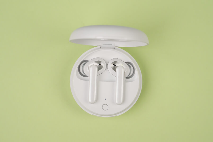 Enco W31 - In Charging Case [2]