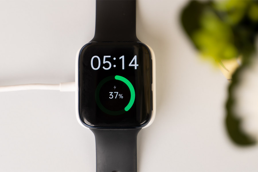 OPPO Watch - Charging