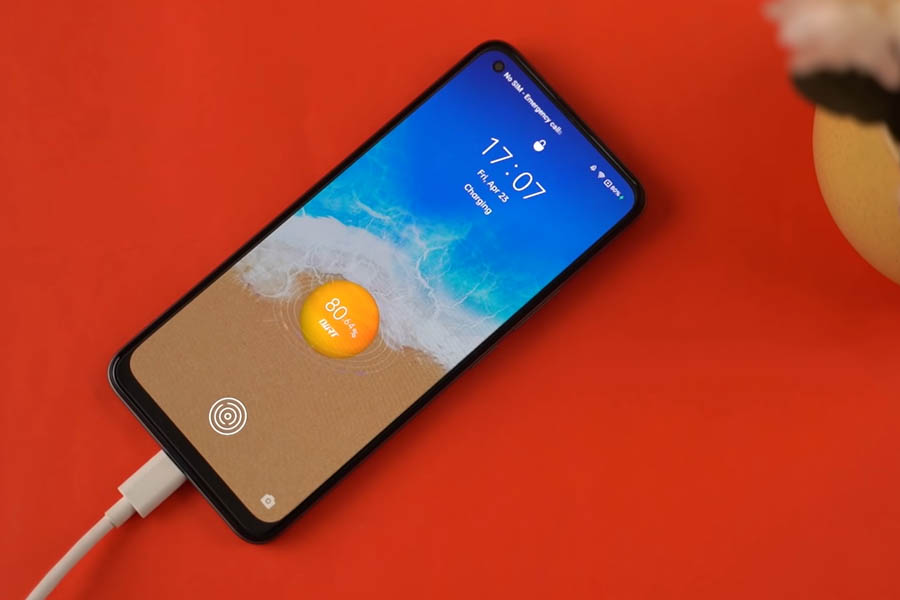 Realme 8 - Charging