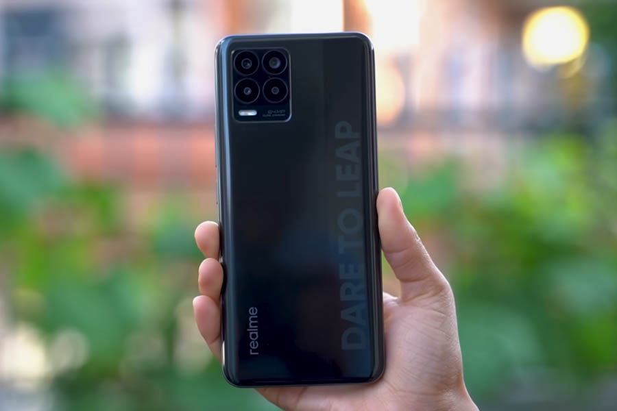 Realme 8 - Dare To Leap Branding