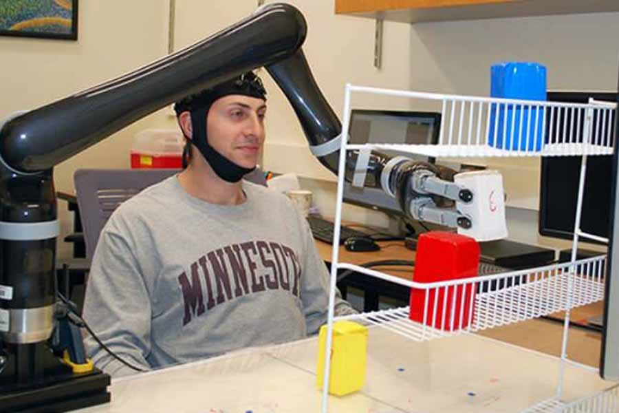 Robo Arm carrying a cup