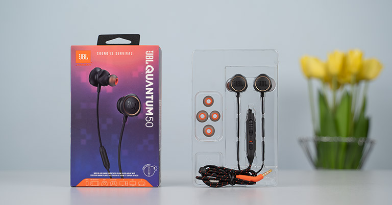 JBL Quantum 50 Review: A Bold Gaming Earphone