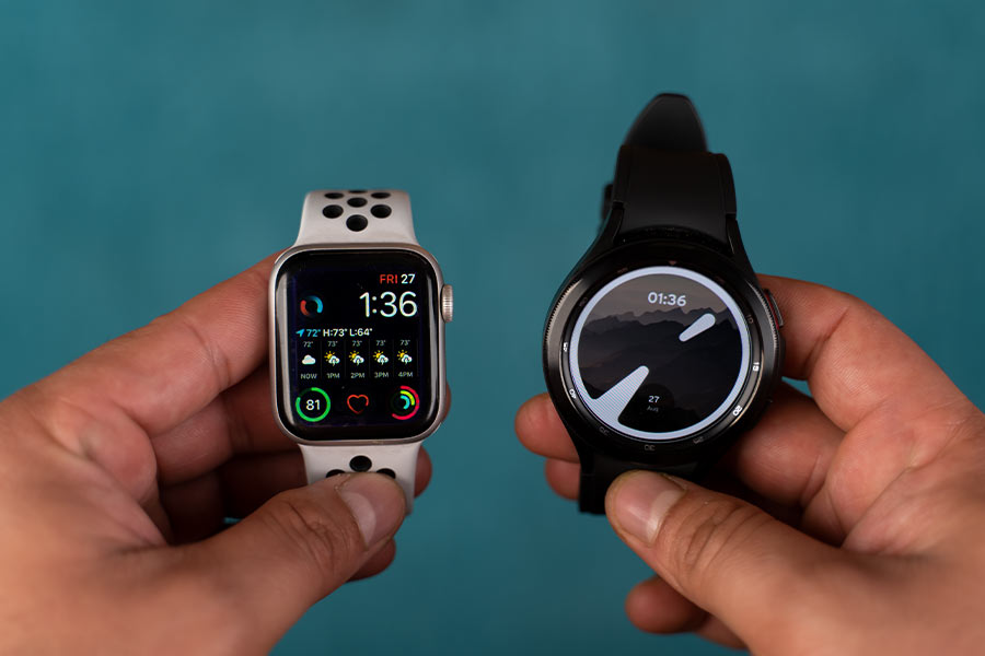 Apple Watch Series 6 vs Samsung Galaxy Watch 4 Classic - 1