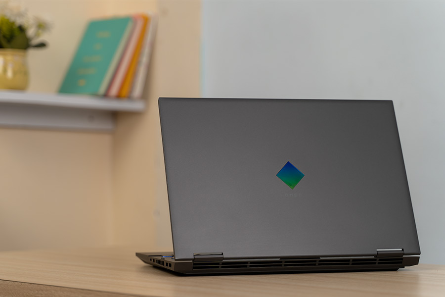 HP Omen 15 2021 - Design 1