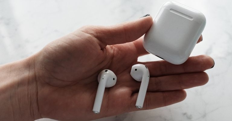 AirPods remains operational even after a woman mistakenly swallows it