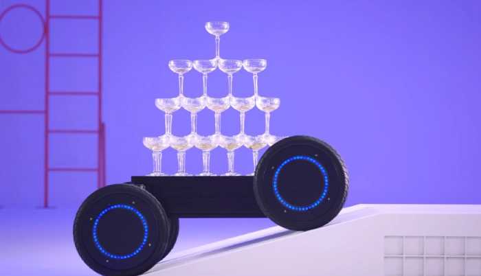 Hyundai MobED is a 4-wheel robot that carries your champagne glass around
