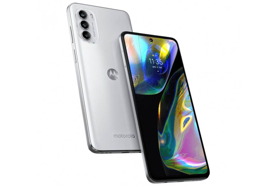 Moto G82 Design and Display