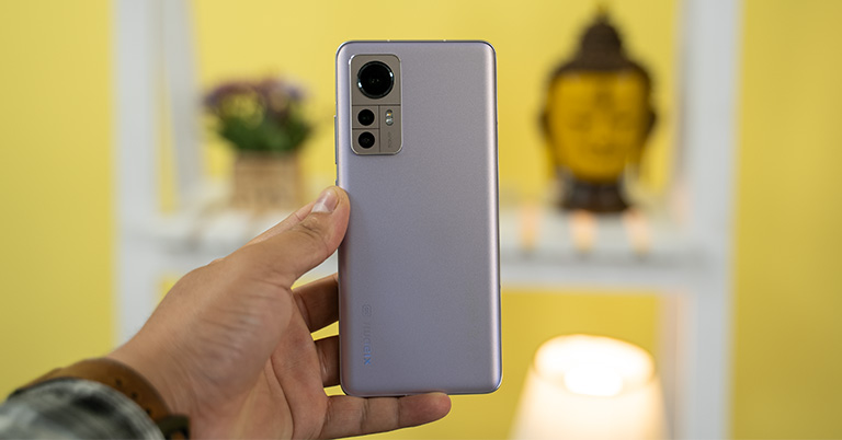 Xiaomi 12 Review: Flagship Enough or Hardly Flagship?