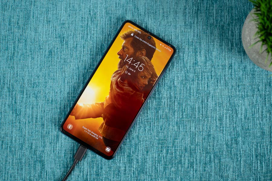 Samsung Galaxy M53 - Charging