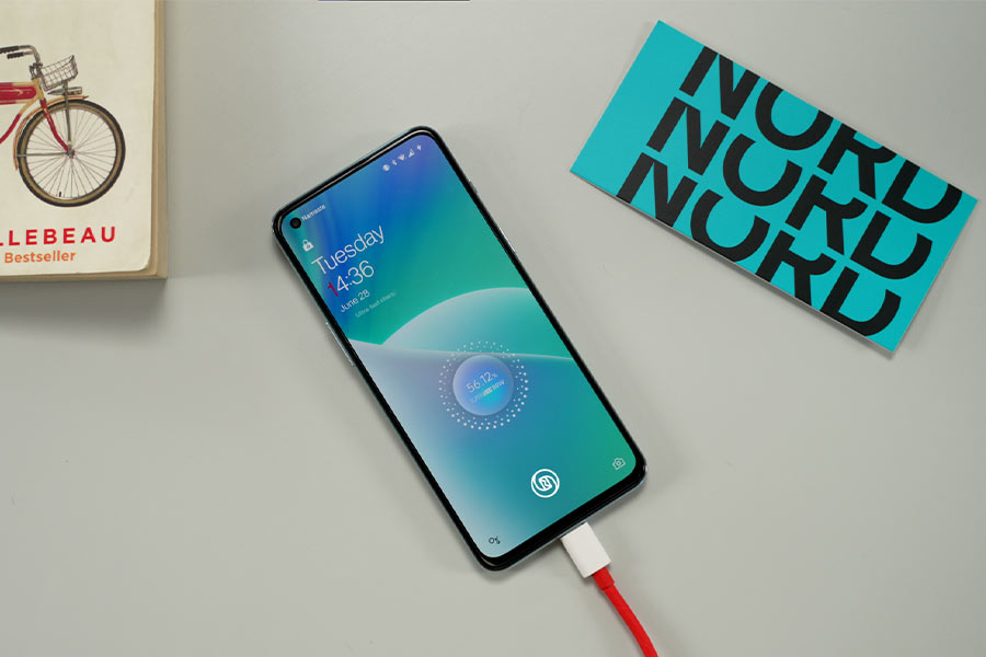 OnePlus Nord 2T - Charging