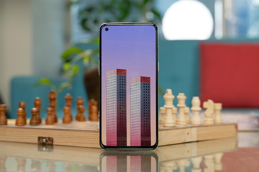 OnePlus Nord 2T - Display