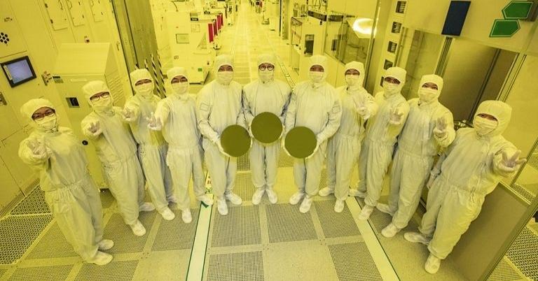 Samsung beats TSMC in the race to ship first 3nm GAA chips