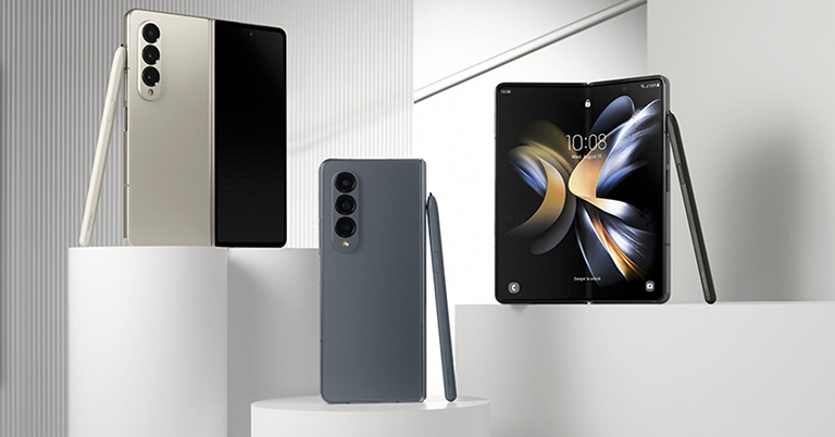 Samsung is currently offering flat Rs. 45,000 cashback on the Galaxy Z Fold 4