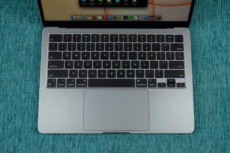 AppleMacBookAirM22022 - Keyboard