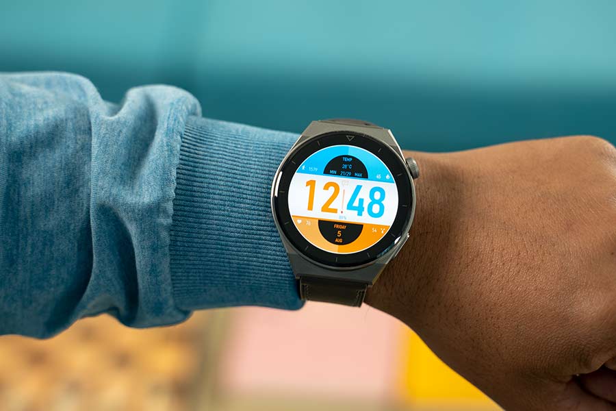 Huawei Watch GT 3 Pro - Wearing