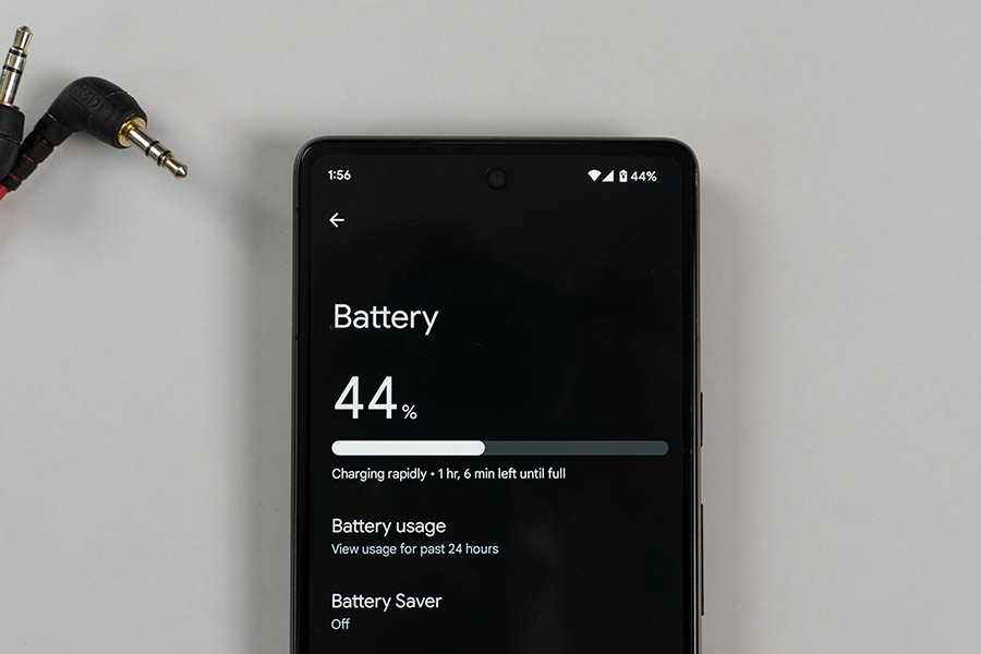 Google Pixel 7 - Charging