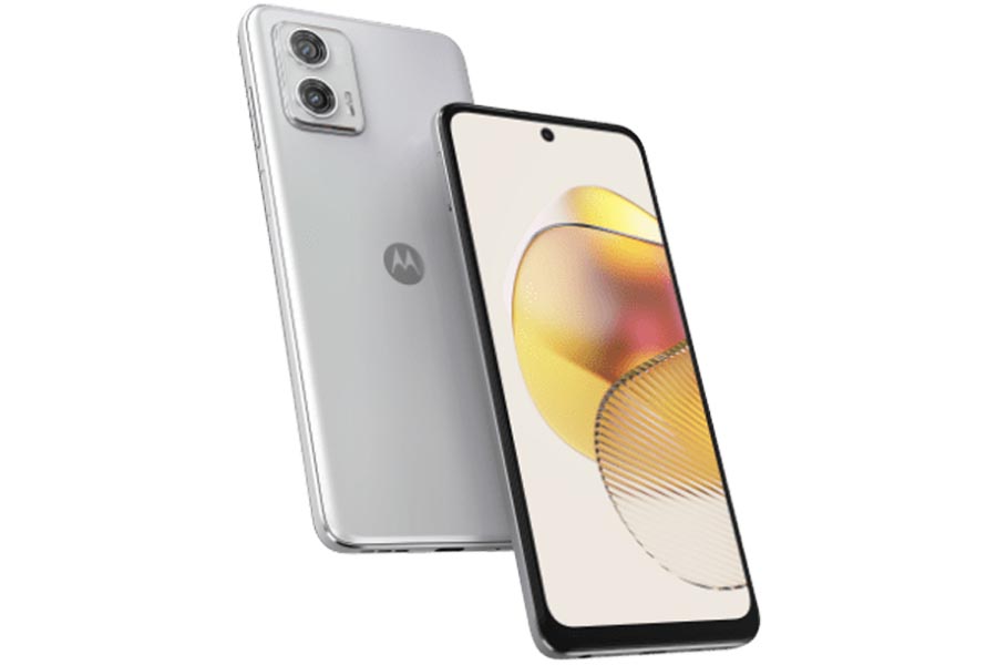 Moto G73 Design and Display