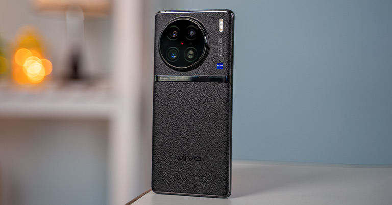 Vivo X90 Pro Review: In The Right Lane!