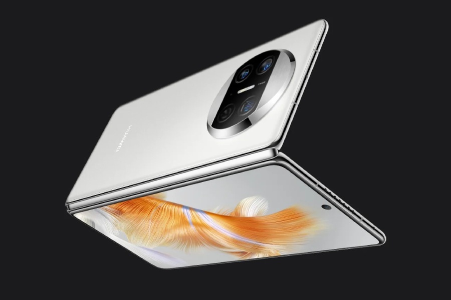 Huawei Mate X3 Design and Display