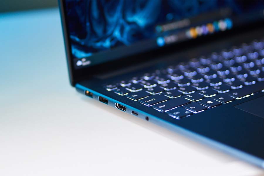 Lenovo Yoga Pro 7i 2023 Ports