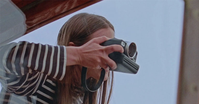 Polaroid I-2 is an instant camera with a mini display, Lidar ranging, and manual controls