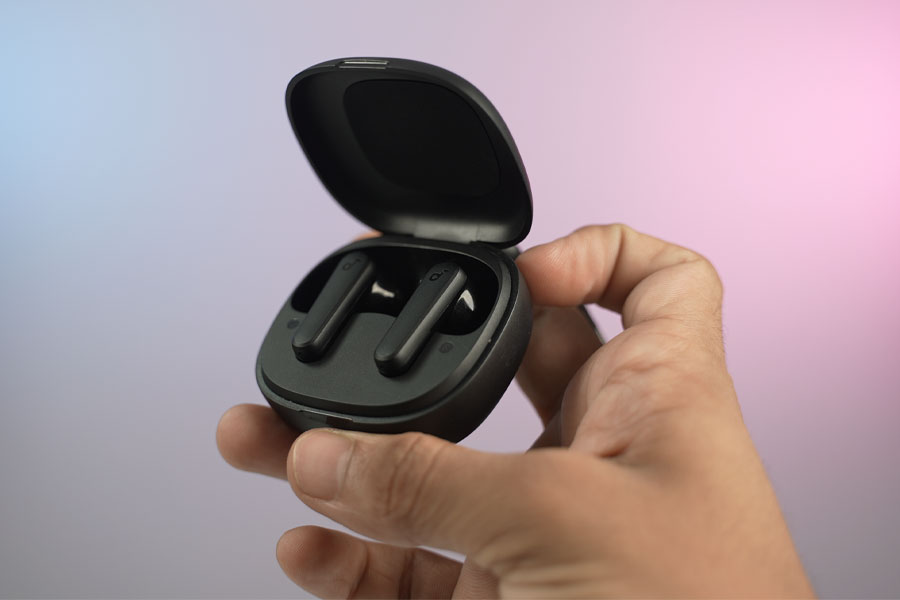 Soundcore R50i case