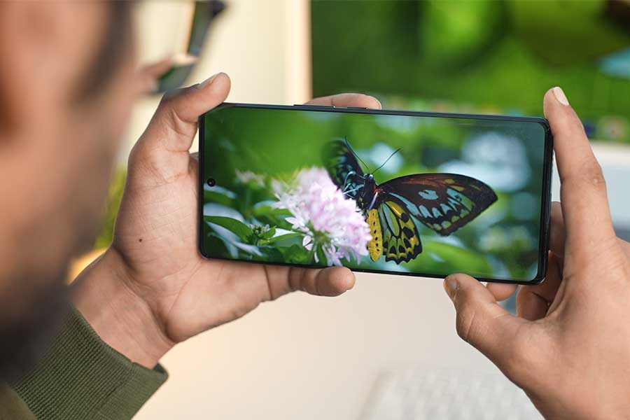 Vivo V30 5G Video Playback