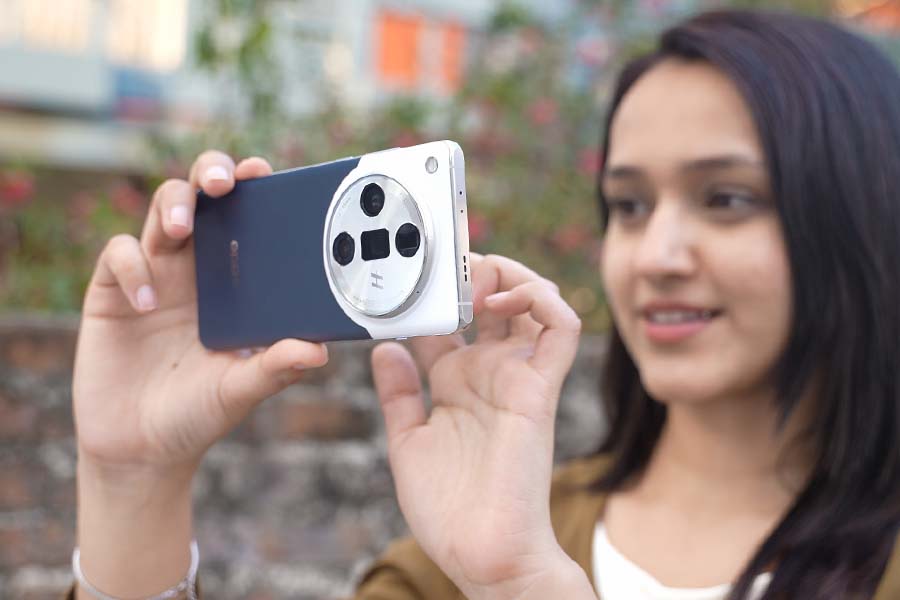 Oppo Find X7 Ultra Camera Casual