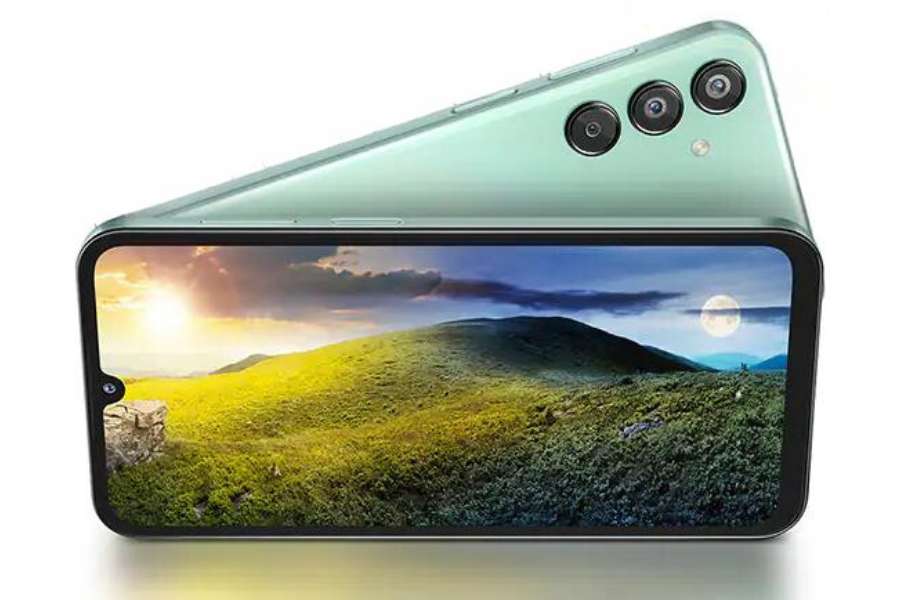 Samsung Galaxy F15 5G Design and Display