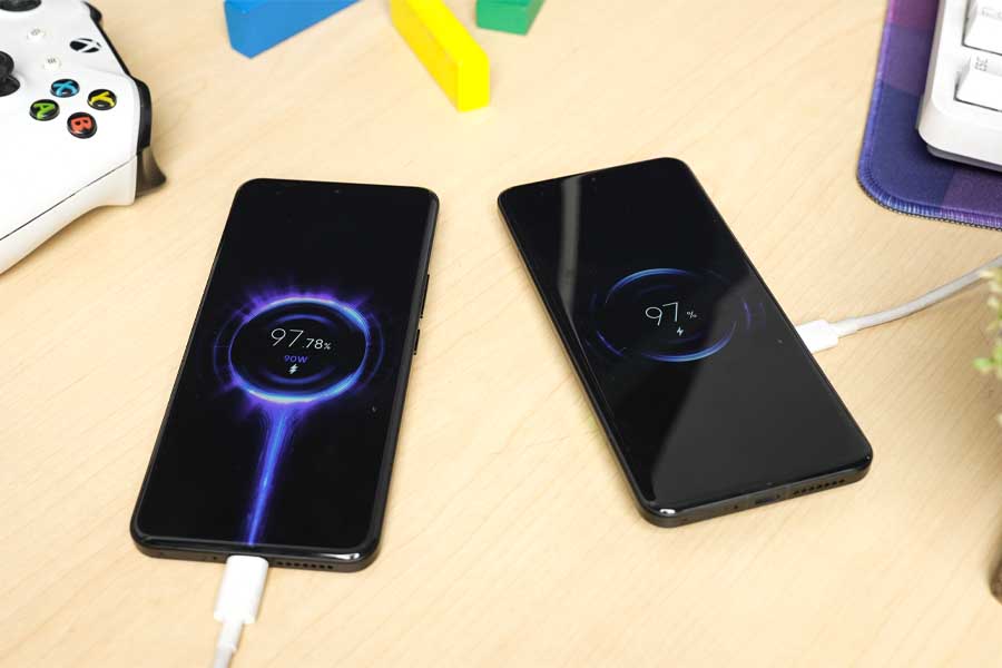 Xiaomi 14 Ultra Charging