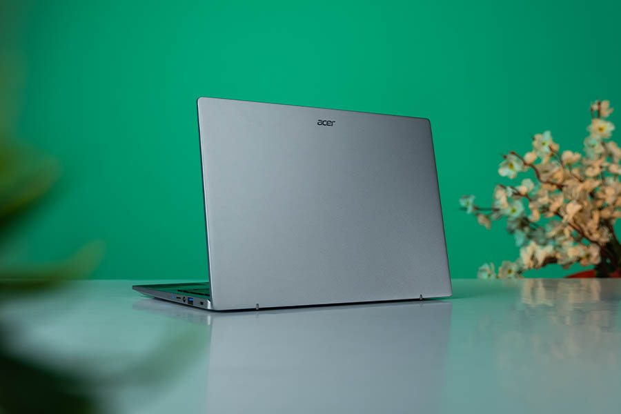 Acer Swift Go 14 2024 Review - display