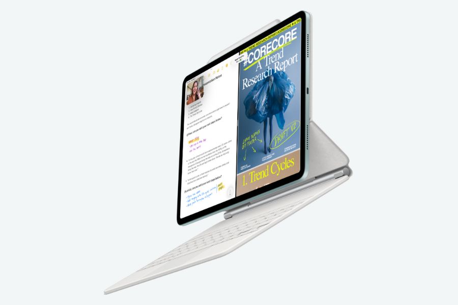 Apple iPad Air (2024) with Apple Pen Pro and Magic Keyboard