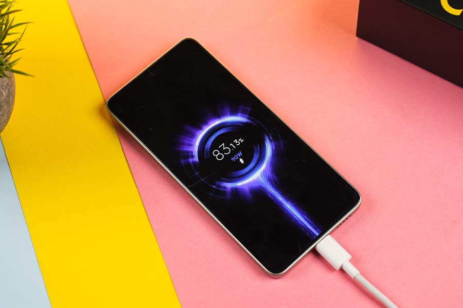 Poco F6 Charging