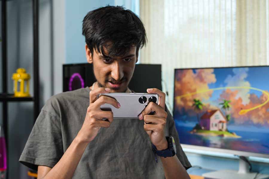 Poco F6 Gaming Casual