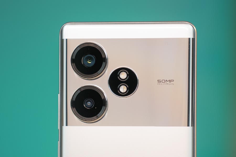 Realme GT 6T Camera