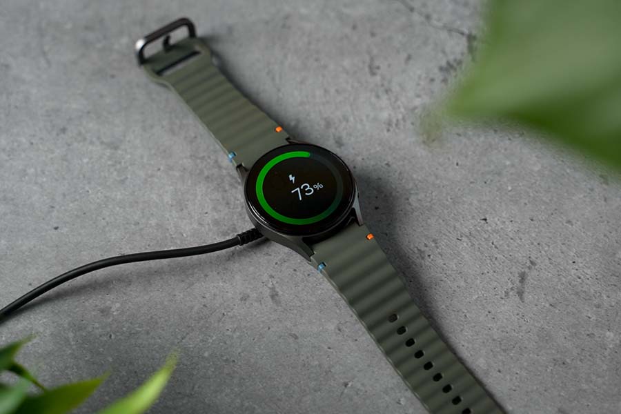 Samsung Galaxy Watch 7 - Charging